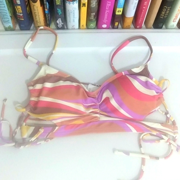 CUPSHE AMETHYST GOLD CUTOUT STRING TIE HIGH CUT HIPSTER BIKINI SET SZ MEDIUM NWT - Picture 5 of 9